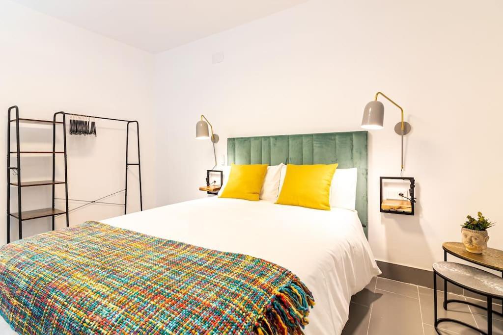 Caramba Freshapartments Малага Экстерьер фото